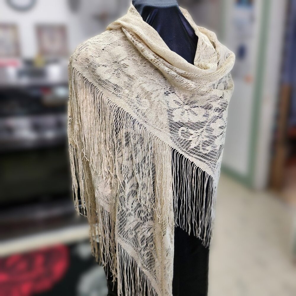 Vintage Golden Evening Shawl - Picture 3 of 9